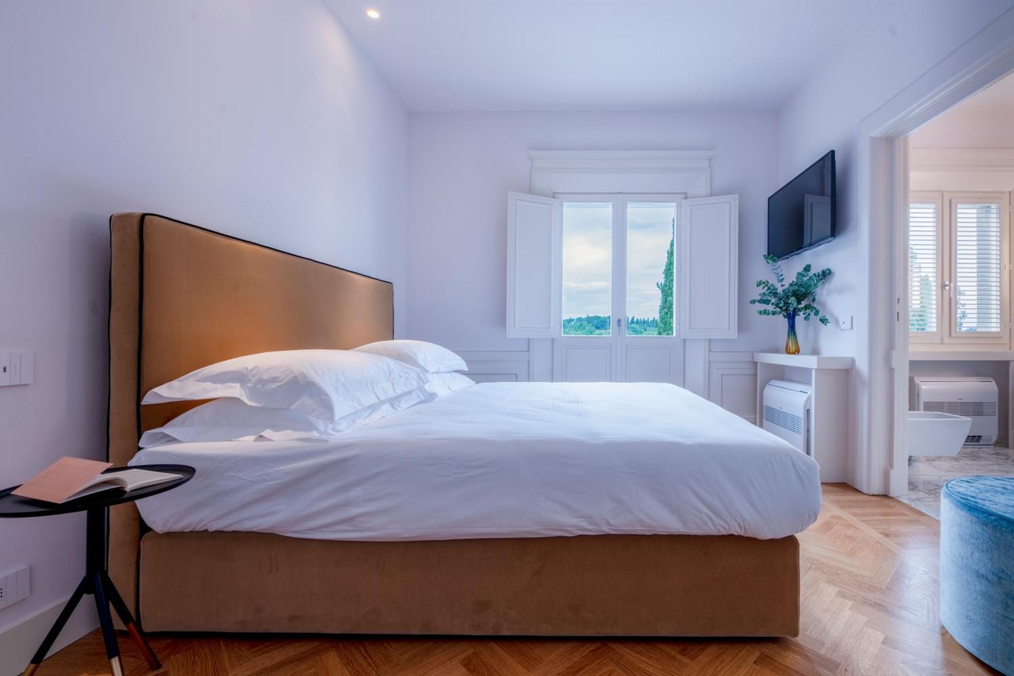 Boutique Hotel Villa Monty Banks Чезена Экстерьер фото